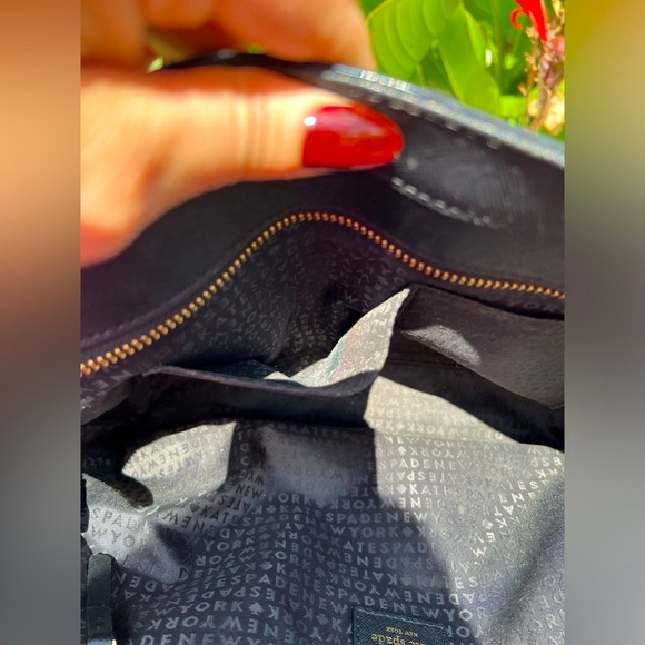 Kate Spade Black Zipper Top Leather Tote - Great condition - see pictures - Picture 9 of 11